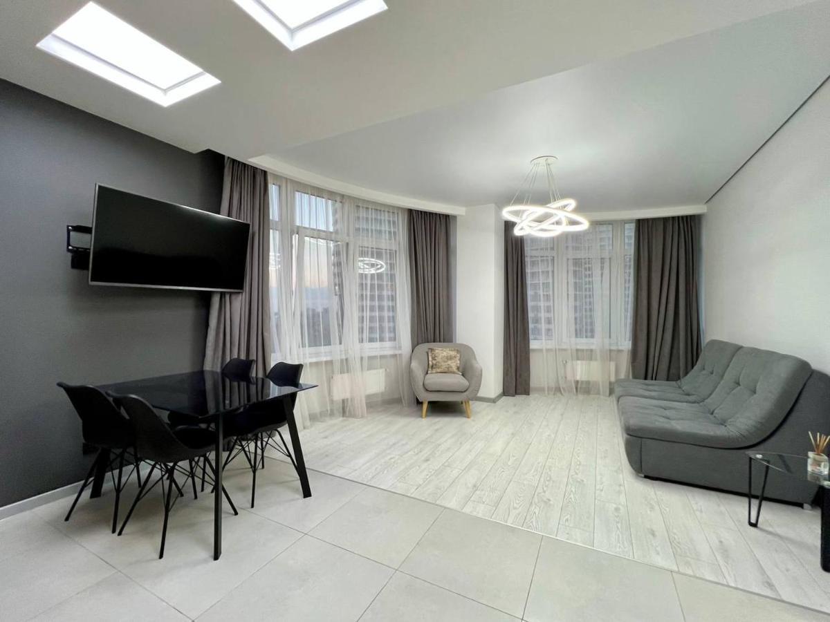 44 Pearl Stylish 1-Bedroom Apartment Odessa Exterior foto